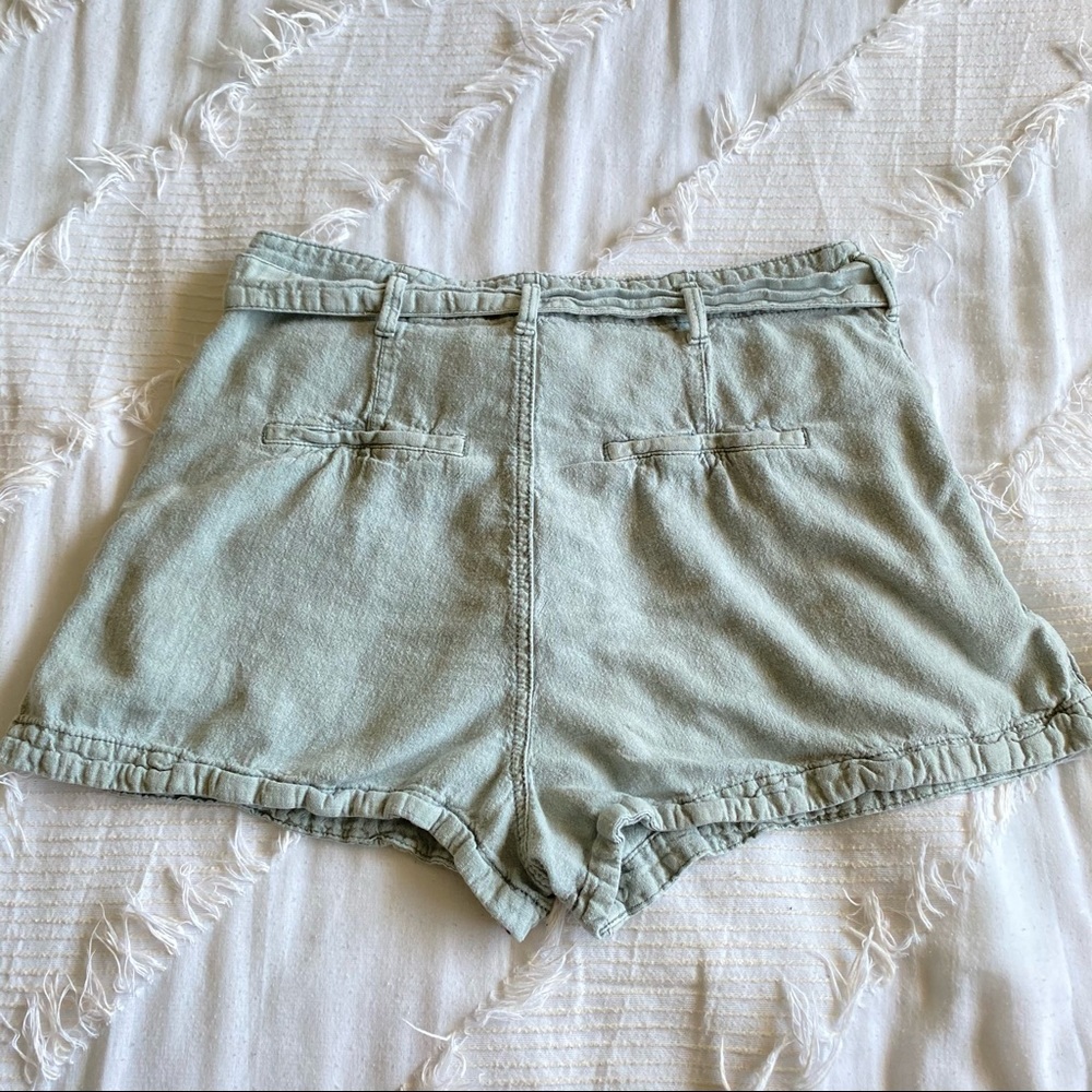 Abercrombie & Fitch shorts. Size medium. - Picture 3 of 3